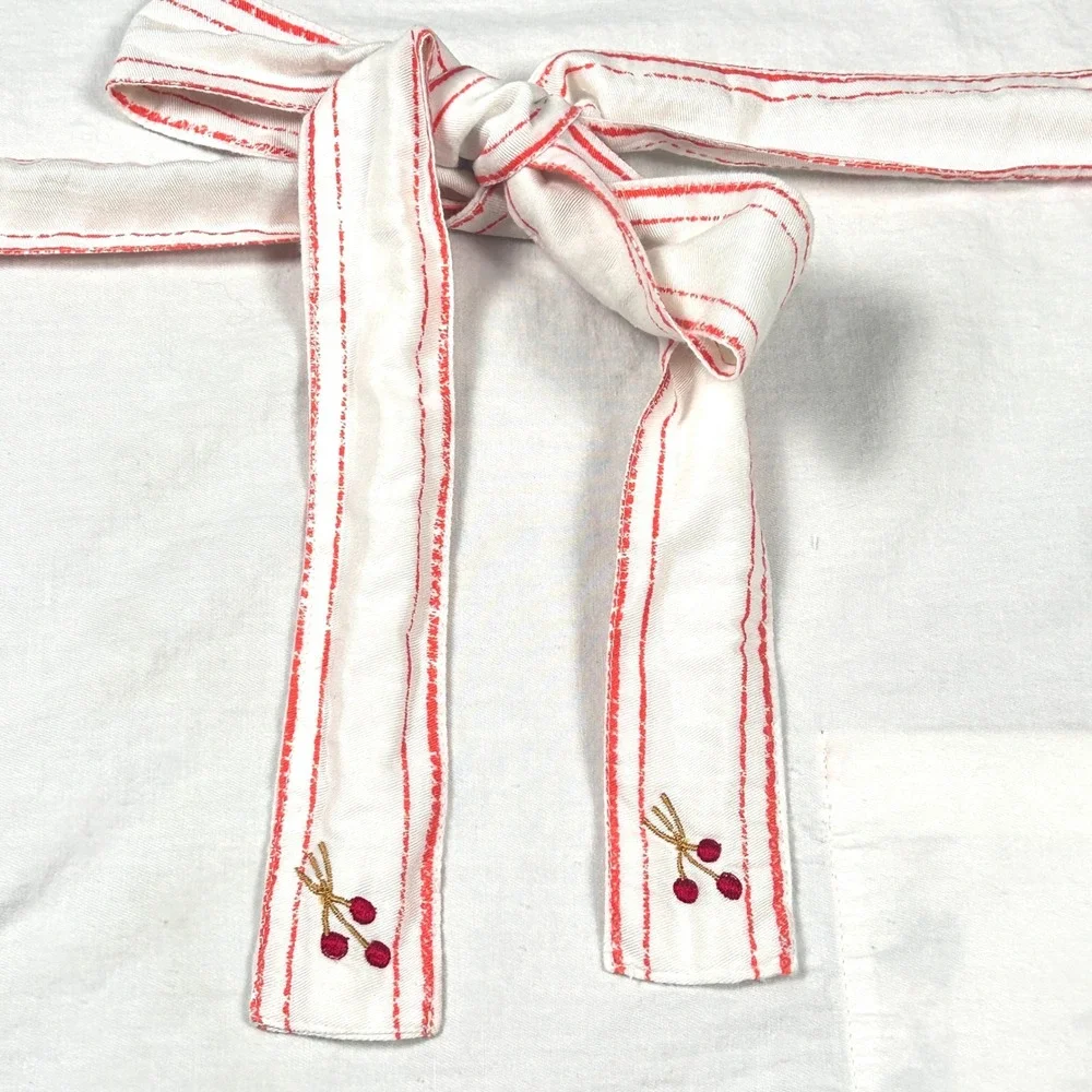 Sur La Table Christmas Apron White Cotton Tree Holly Print 29x36 Holiday Festive